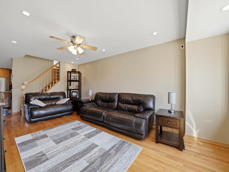 5227 S Mulligan Avenue Chicago IL 60638