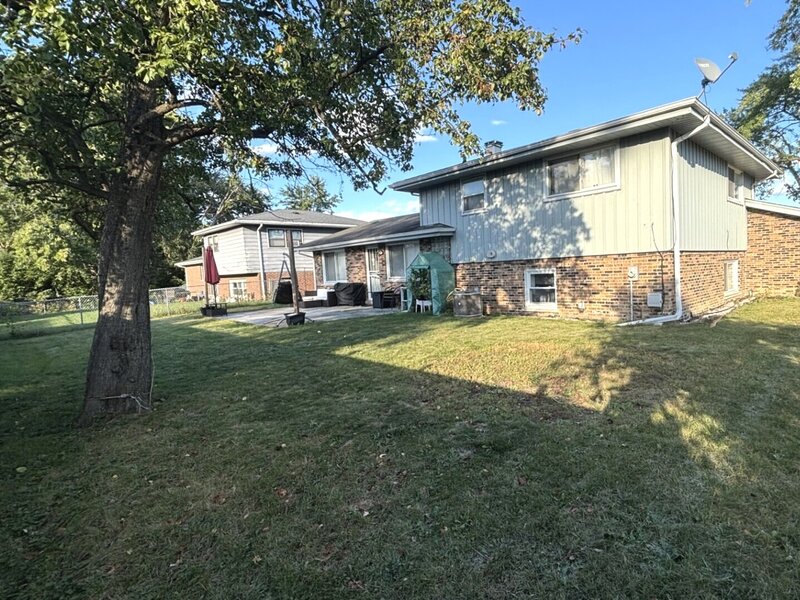 308 S Walnut Street Glenwood IL 60425