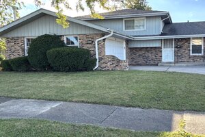 Photo of 308 S Walnut Street Glenwood IL 60425