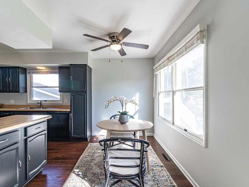 103 Hickory Drive Lindenhurst IL 60046