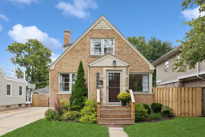 Photo of 1095 Webster Lane Des Plaines IL 60016