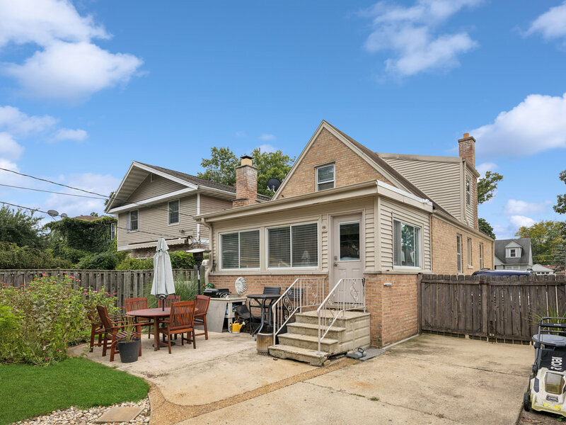 1095 Webster Lane Des Plaines IL 60016