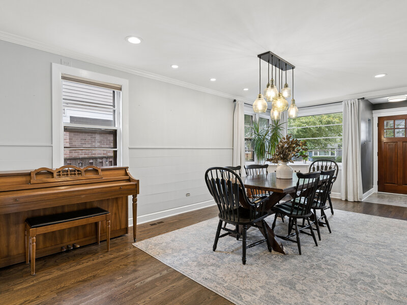 1095 Webster Lane Des Plaines IL 60016