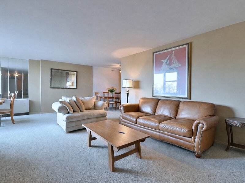 3440 N Lake Shore Drive Chicago IL 60657