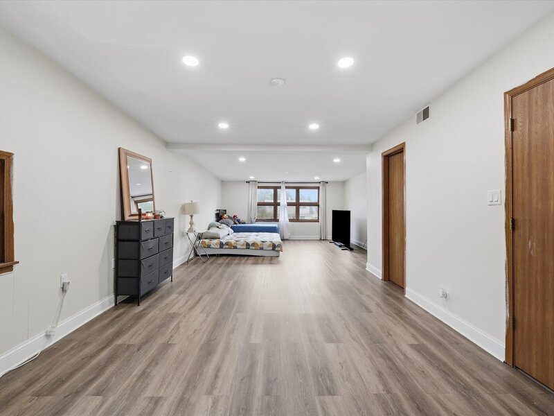 8937 Mcvicker Avenue Oak Lawn IL 60453