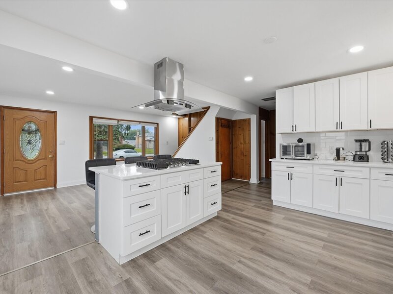 8937 Mcvicker Avenue Oak Lawn IL 60453