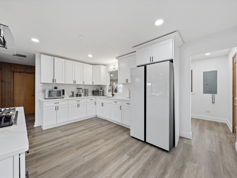 8937 Mcvicker Avenue Oak Lawn IL 60453