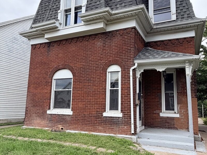 1522 W 13th Street Davenport IA 52804
