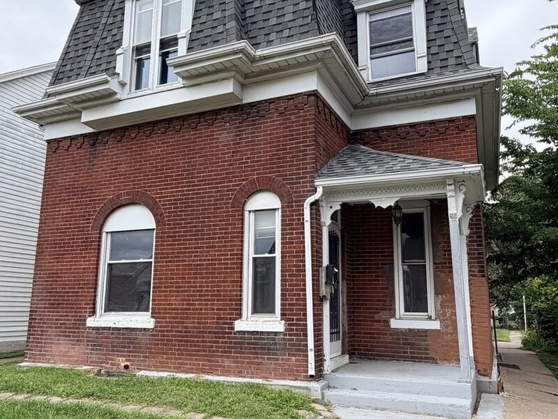 1522 W 13th Street Davenport IA 52804