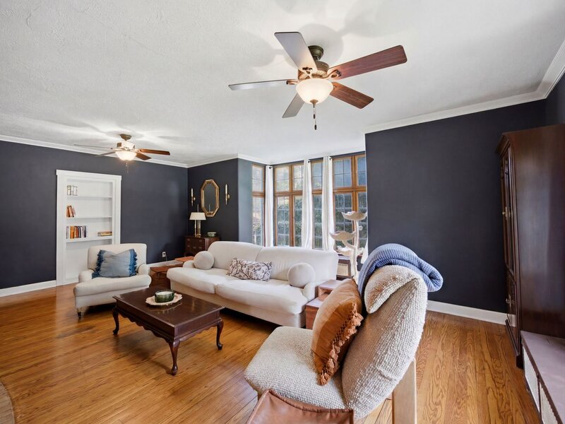 41 Hamilton Avenue Elgin IL 60123