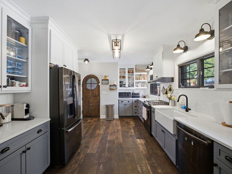 41 Hamilton Avenue Elgin IL 60123