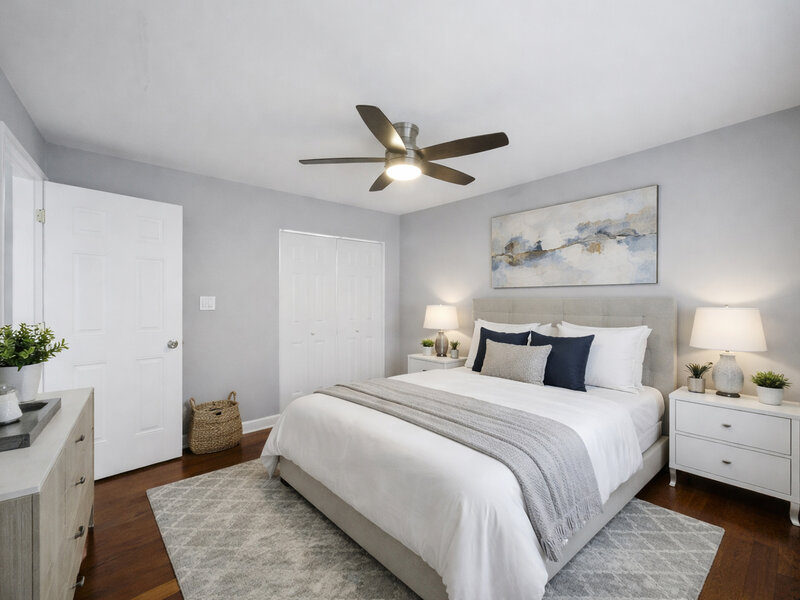 1937 W Pratt Boulevard Chicago IL 60626