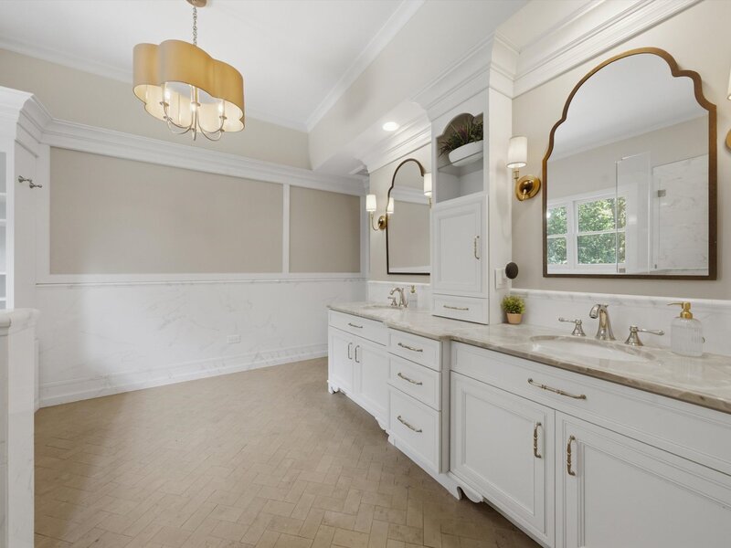 2523 Forest Court Lindenhurst IL 60046