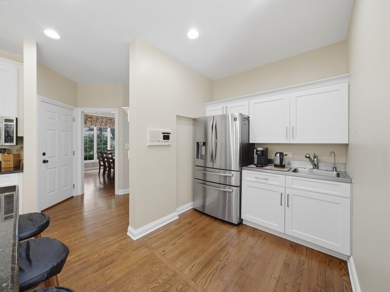 2523 Forest Court Lindenhurst IL 60046