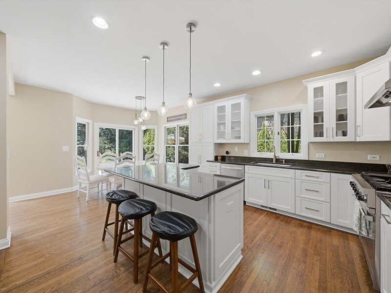 2523 Forest Court Lindenhurst IL 60046
