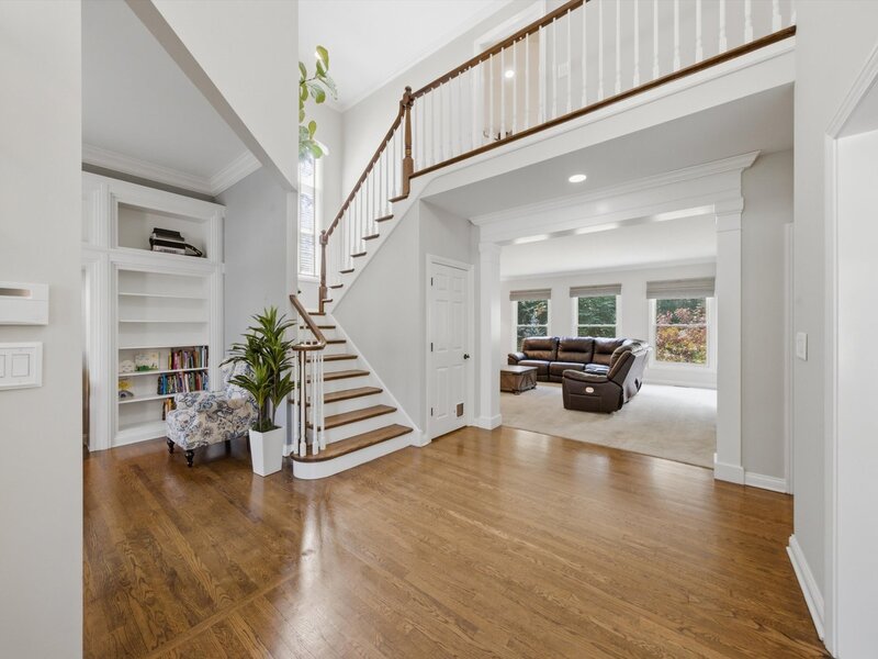 2523 Forest Court Lindenhurst IL 60046