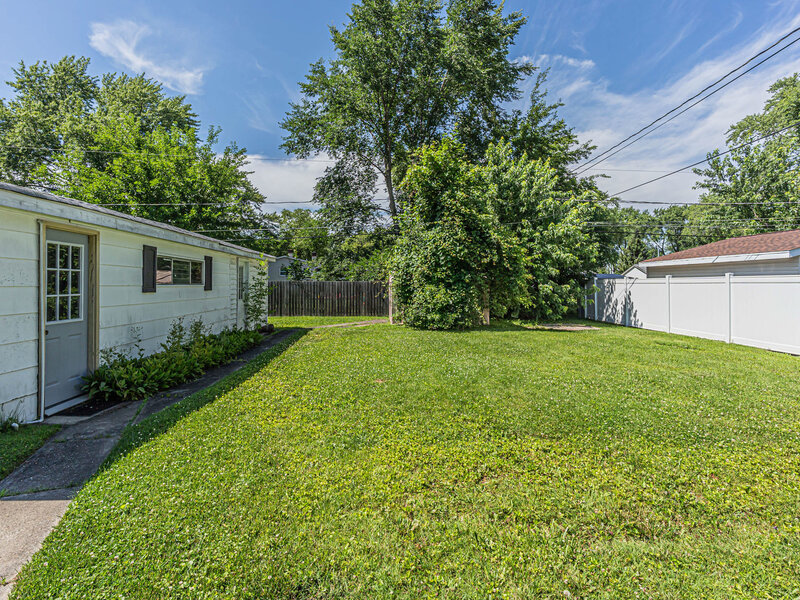 36672 N Traer Terrace Gurnee IL 60031