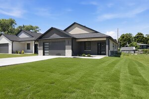 Photo of 10718 S Worth Avenue Worth IL 60482
