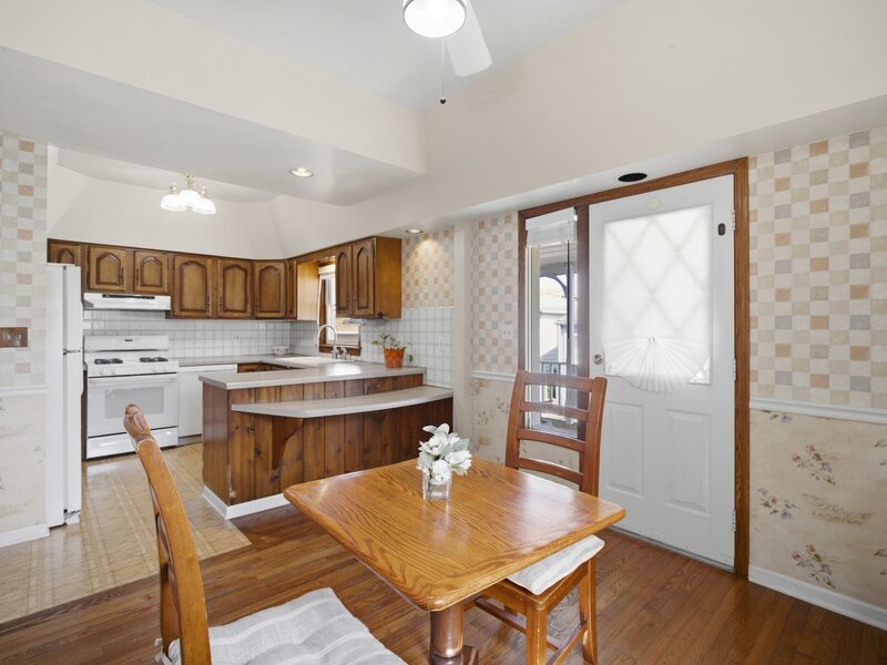 3831 N Octavia Avenue Chicago IL 60634