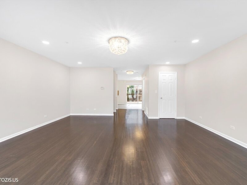 673 E Fountainview Drive Mundelein IL 60060