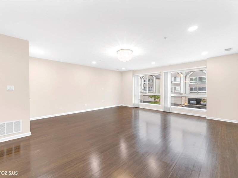 673 E Fountainview Drive Mundelein IL 60060