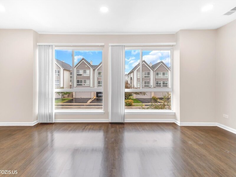 673 E Fountainview Drive Mundelein IL 60060