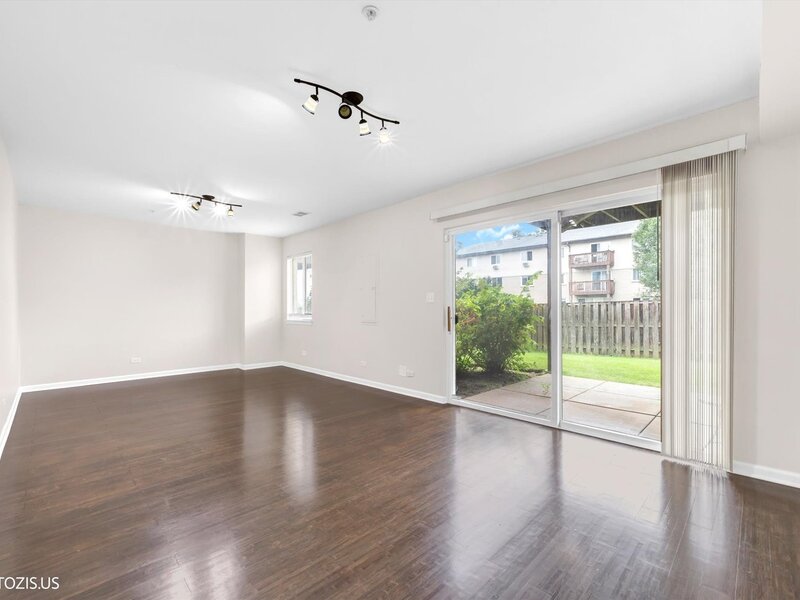 673 E Fountainview Drive Mundelein IL 60060