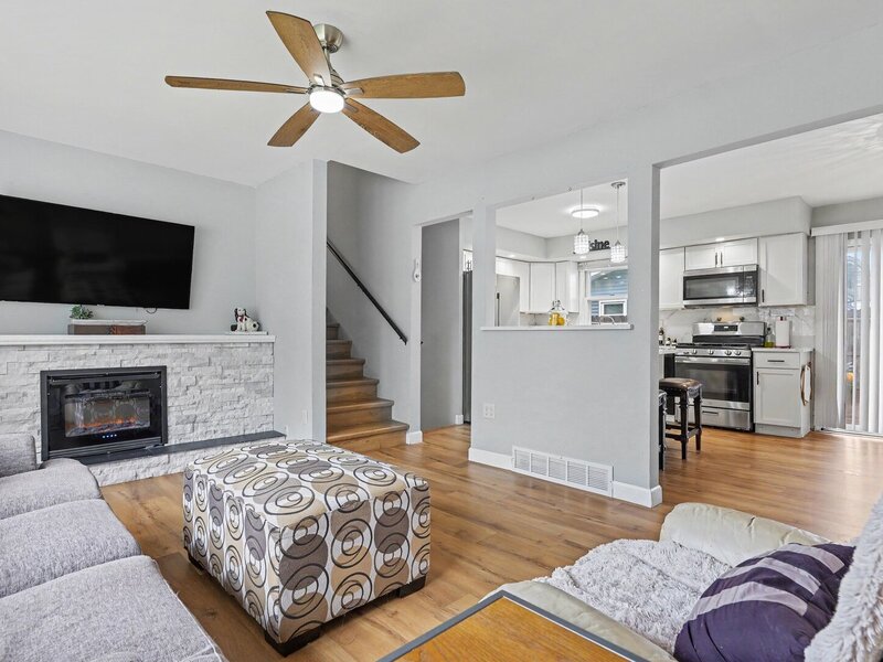 430 E Morse Avenue Bartlett IL 60103