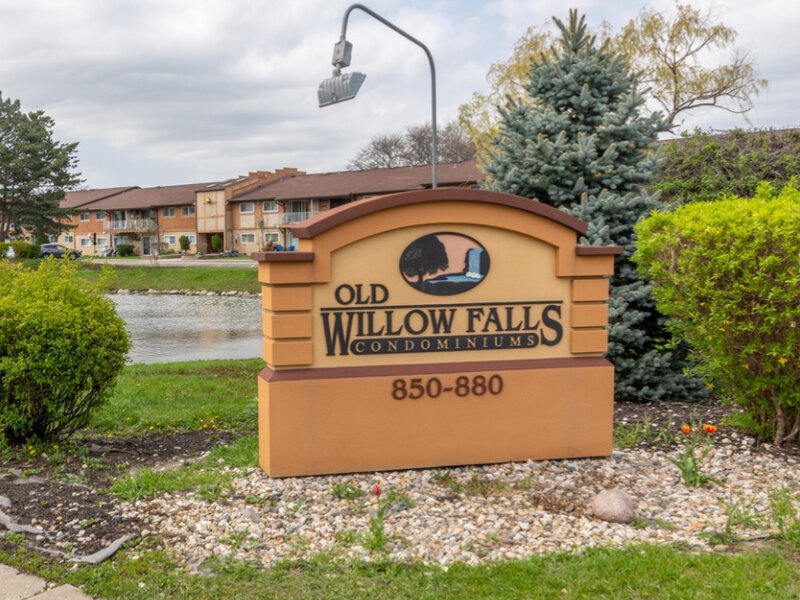850 E Old Willow Road Prospect Heights IL 60070