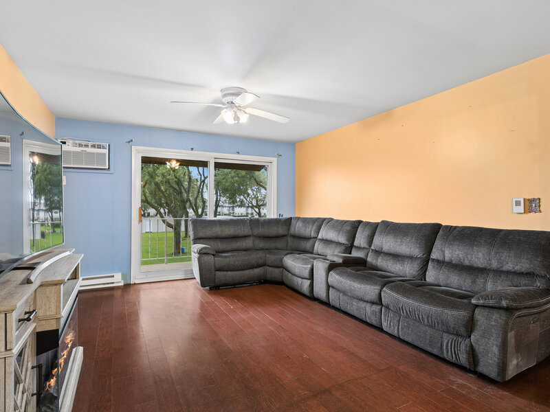 850 E Old Willow Road Prospect Heights IL 60070