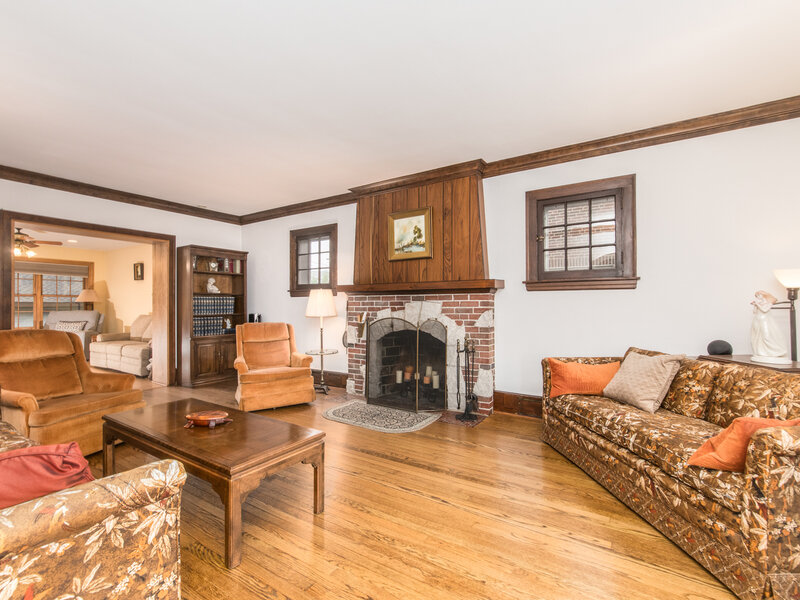221 East Avenue Park Ridge IL 60068