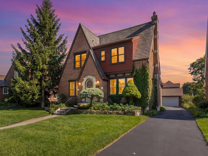 221 East Avenue Park Ridge IL 60068