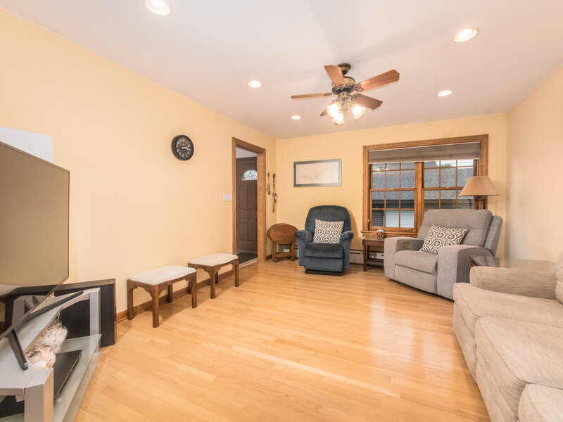 221 East Avenue Park Ridge IL 60068