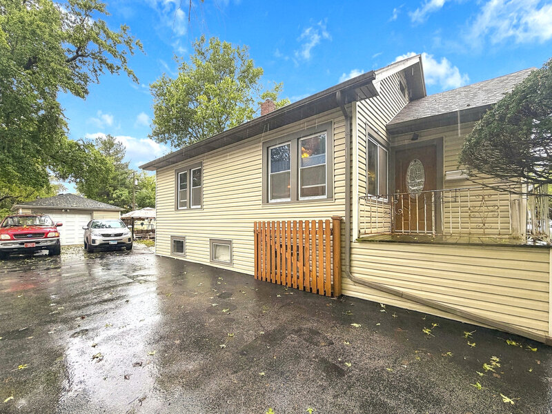 458 S Harvard Avenue Villa Park IL 60181