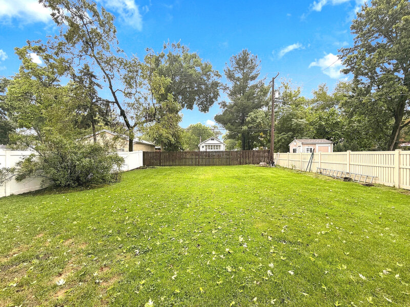 458 S Harvard Avenue Villa Park IL 60181