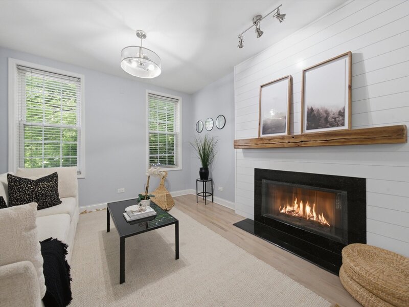 1457 W Fry Street Chicago IL 60642