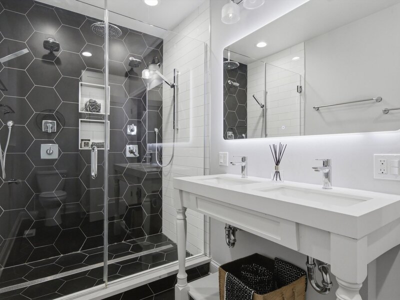 1457 W Fry Street Chicago IL 60642