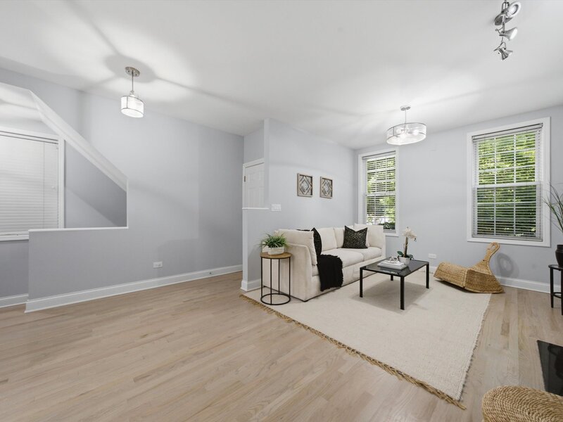 1457 W Fry Street Chicago IL 60642