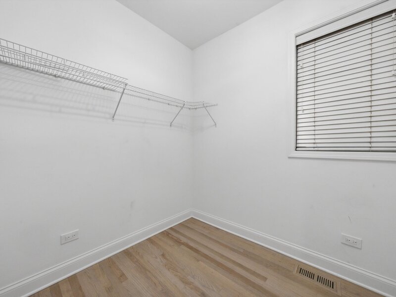 1457 W Fry Street Chicago IL 60642