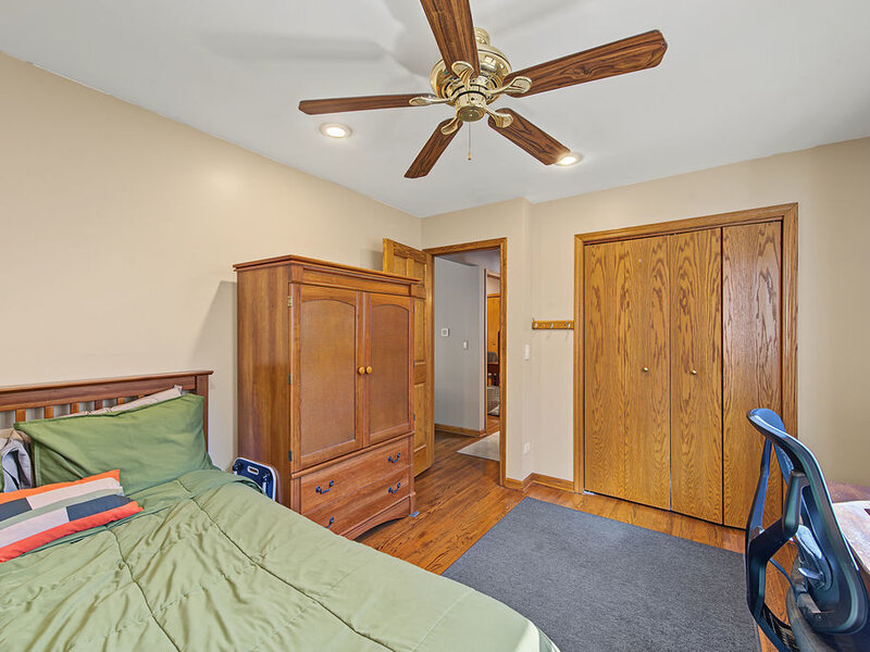 11629 S Avenue J Chicago IL 60617