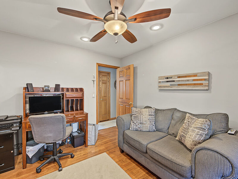 11629 S Avenue J Chicago IL 60617