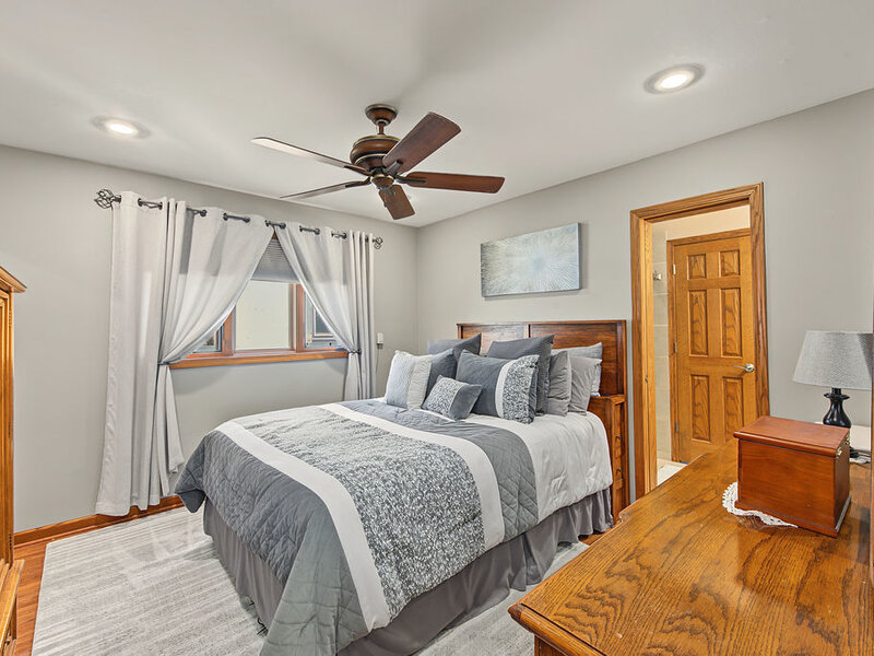 11629 S Avenue J Chicago IL 60617