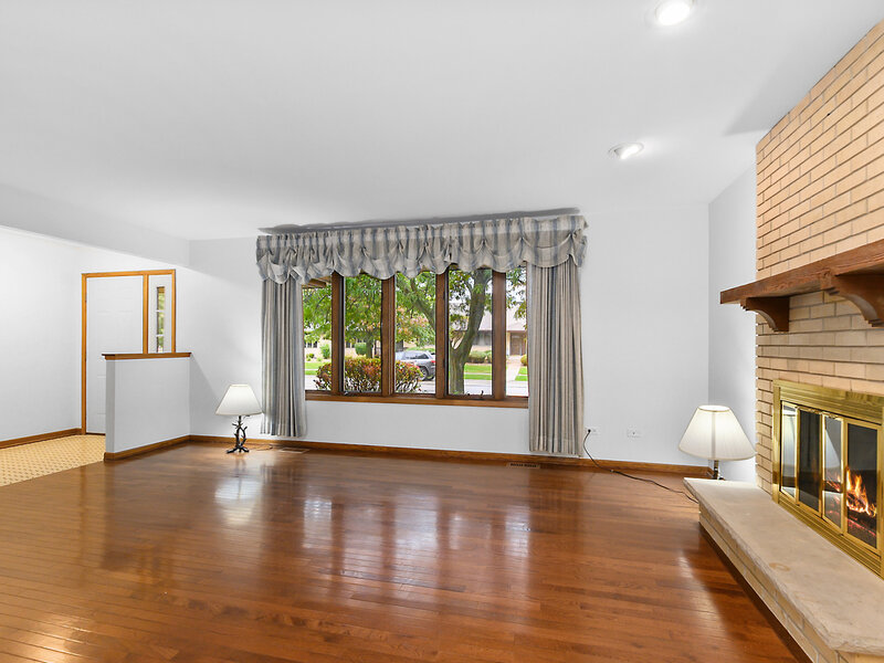 8316 Ashley Lane Tinley Park IL 60477