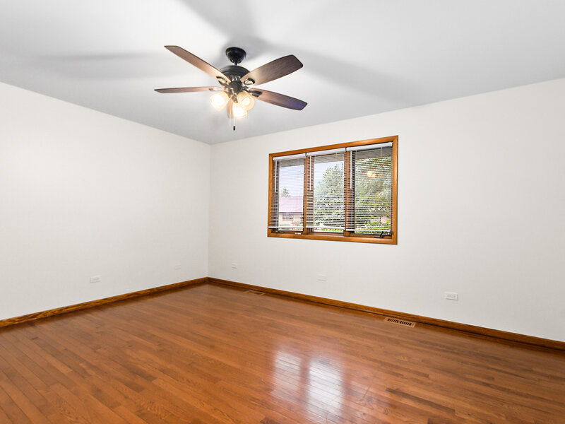 8316 Ashley Lane Tinley Park IL 60477