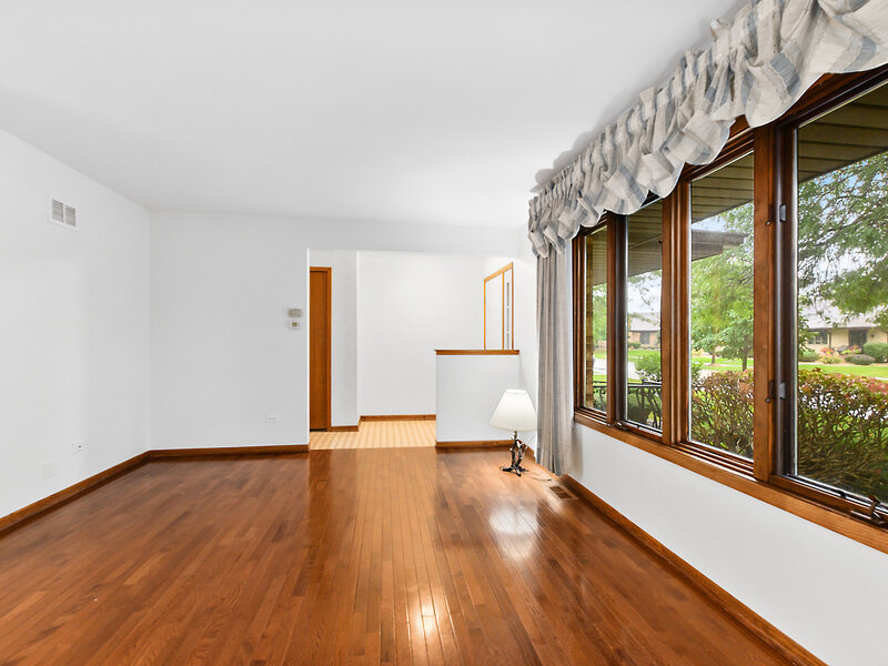8316 Ashley Lane Tinley Park IL 60477