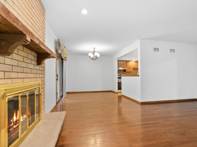 8316 Ashley Lane Tinley Park IL 60477