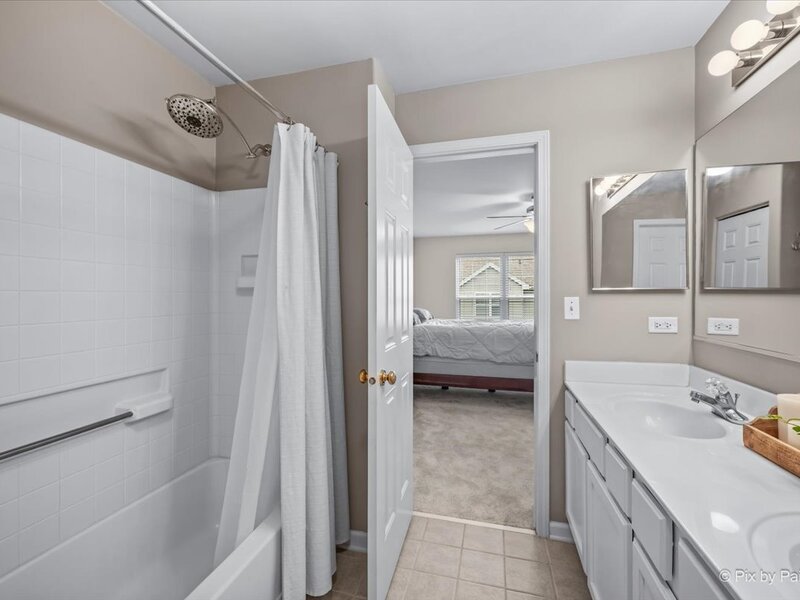 375 Wolcott Lane Batavia IL 60510