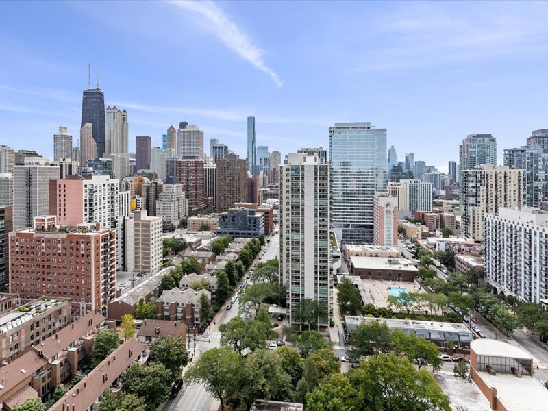 1355 N Sandburg Terrace Chicago IL 60610