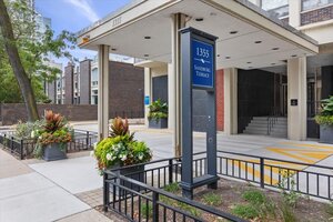 Photo of 1355 N Sandburg Terrace Chicago IL 60610 Unit 2801D