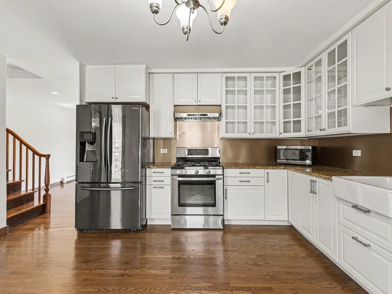15 Virginia Lane Elmhurst IL 60126